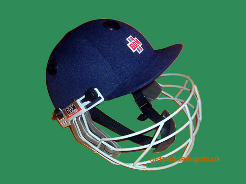 MANSFIELD CRICKET HELMET