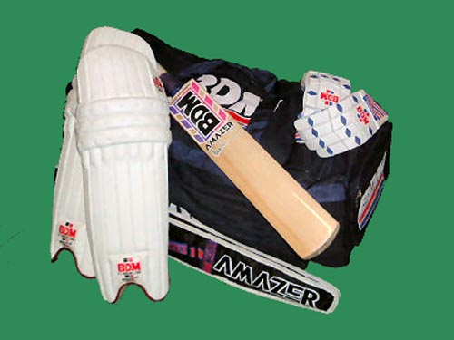 MENS `PRO` COMPLETE CRICKET KIT PACKAGE MENS `PRO` COMPLETE CRICKET KIT PACKAGE