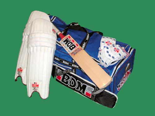 MENS `PROGRESSIVE` COMPLETE CRICKET KIT PACKAGE MENS `PROGRESSIVE` COMPLETE CRICKET KIT PACKAGE